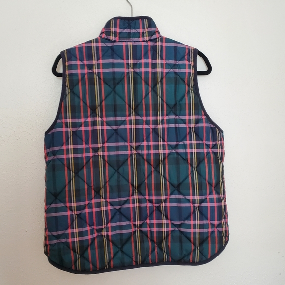 J. Crew Signature Tartan Excursion Puffer Vest Size L - Picture 2 of 6